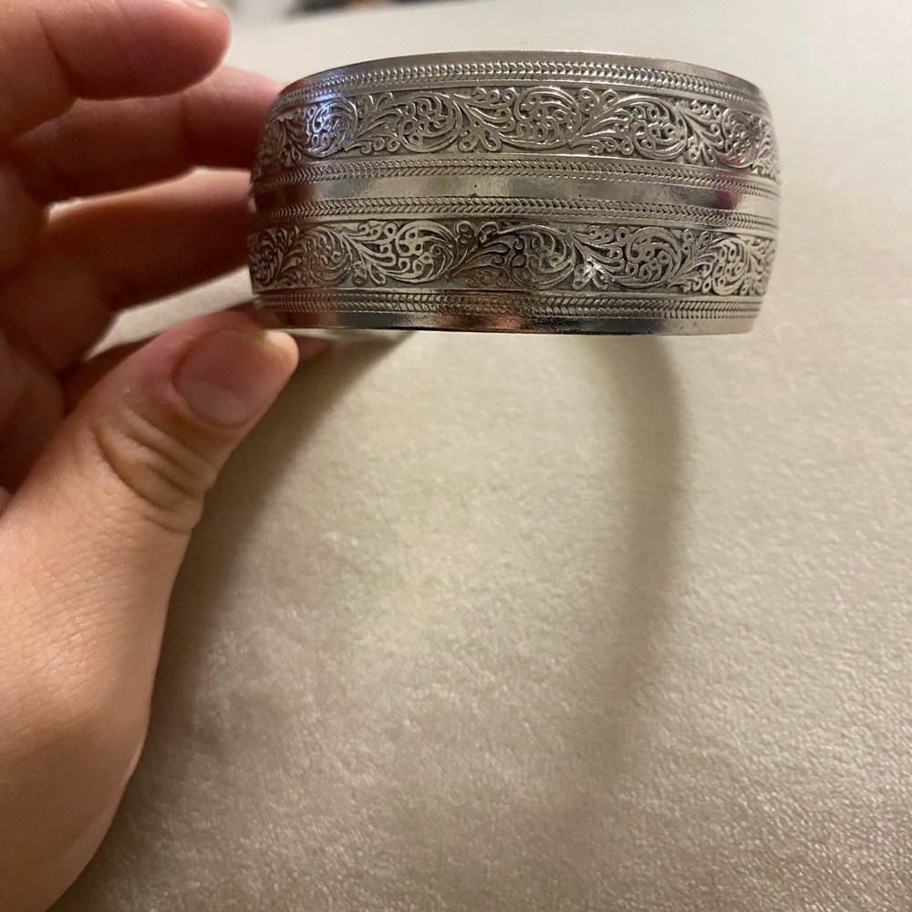 Elegant Silver Toned Engraved Bracelet